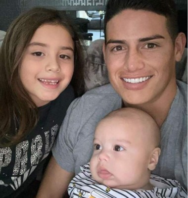 Un papá enamorado: James Rodríguez causa ternura en redes sociales con su hijo Samuel&nbsp;&nbsp;