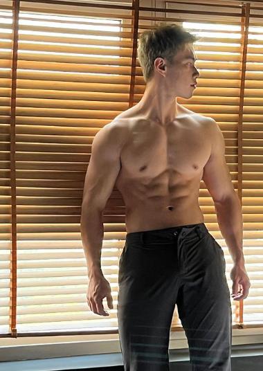 Conmoción por la muerte del culturista Liu Can a los 27 años: se estaba grabando en un lugar prohibido