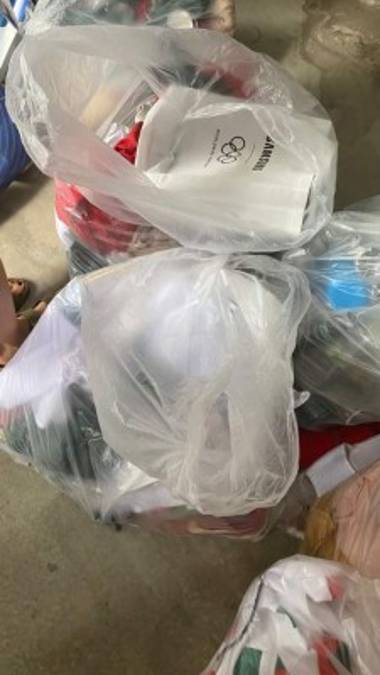 Escándalo en México por atletas que botaron su uniforme olímpico: 'Prefirieron llevar almohadas y colchas'