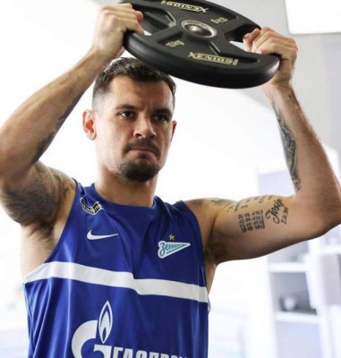 ¡Insólito! De conquistar la Champions League con el Liverpool a ser luchador de MMA por un día