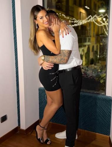 Vinicius con su hermosa novia: así recibieron el 2026 los cracks y Dembélé presume sus títulos