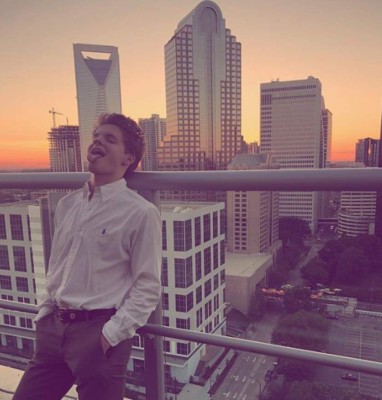 Exportero Matthew Pacifici se declara homosexual y revela a su novio