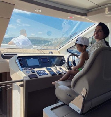 Las picantes vacaciones de Georgina Rodríguez y Cristiano Ronaldo: La modelo comparte nuevas fotos en bikini