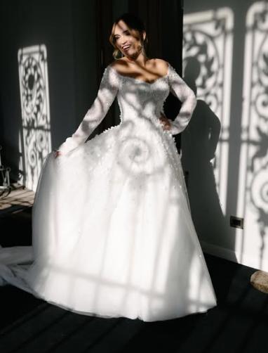 Araujo se casó en una iglesia metodista: su bella esposa, el único jugador del Barça que lo acompañó y la fiesta secreta