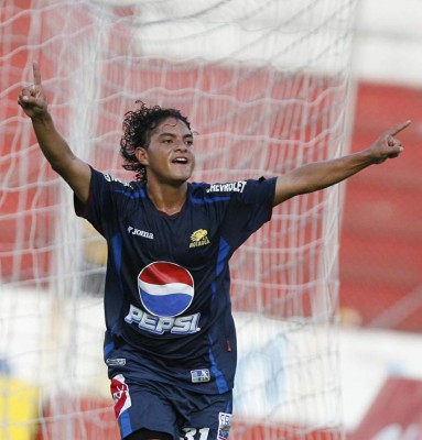 Un sobreviviente, otro diputado y ¡cuatro técnicos!: El único Motagua campeón internacional