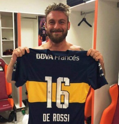 Emotivo: Totti llora tras el adiós de De Rossi en la Roma y así fue su despedida
