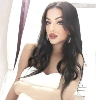 Sigue el escándalo: Aparecen fotos de Icardi junto a una escort transexual; publicó los chats