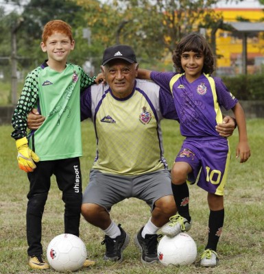 ¡FUTURO! Un holandés, el hijo de Emil y el de Guifarro brillan en las menores