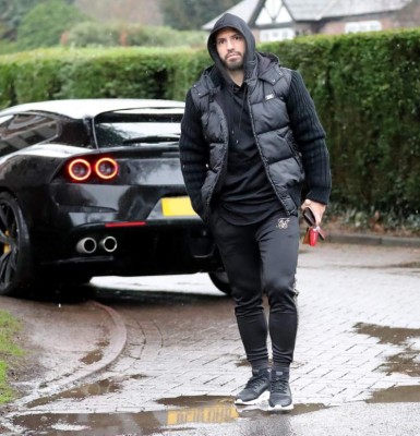 ¡Impresionante! La lujosa colección de autos que tiene el Kun Aguero jugador del Manchester City
