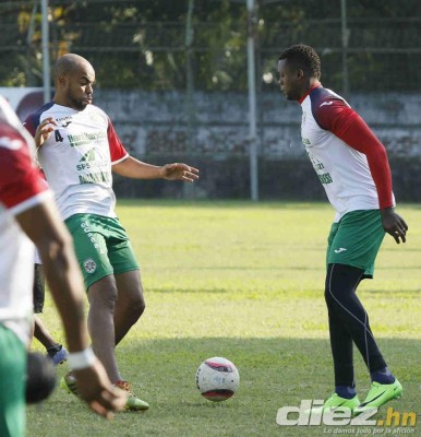 FOTOS: Dos novedades en entreno del Olimpia y Carlo Costly pone alegría en el Marathón