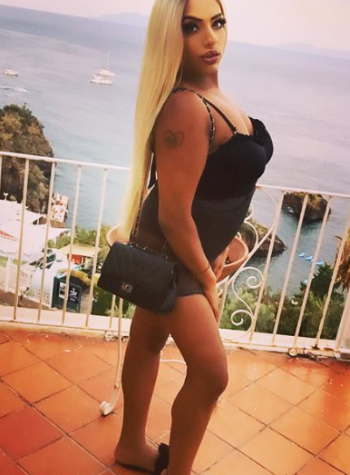 ‘‘Por fin estamos contentos’’: mujer trans comparte foto con la figura de Icardi y su mensaje provocativo para Wanda Nara