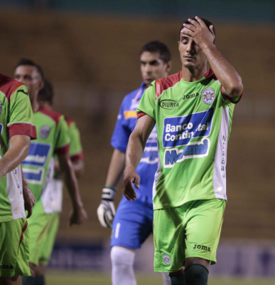 Marathón y Parrillas One abre el Clausura empatando