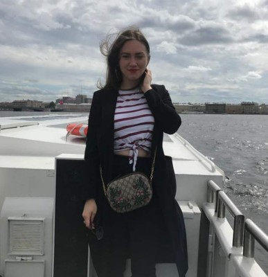 Nueva WAG en Barcelona: Ella es la espectacular periodista que enamoró al fichaje Martin Braithwate