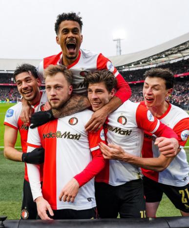 Sterling rompió con el Chelsea y 'obliga' a su nuevo club de entrenar en el extranjero: No es justo, es eludir la ley