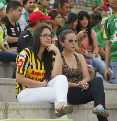 El ambiente en el clásico Marathón vs Real España
