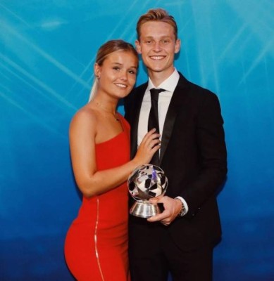 Barcelona: Pareja de De Jong dice que después de su novio preferiría a Messi