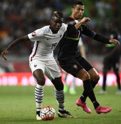 FOTOS: Así se frustró y pateó Cristiano Ronaldo a Paul Pogba