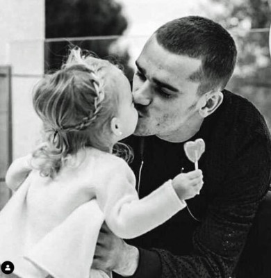 Reciben el 2019: Neymar con 26 mujeres, Zidane en familia ¿Y Dembélé?