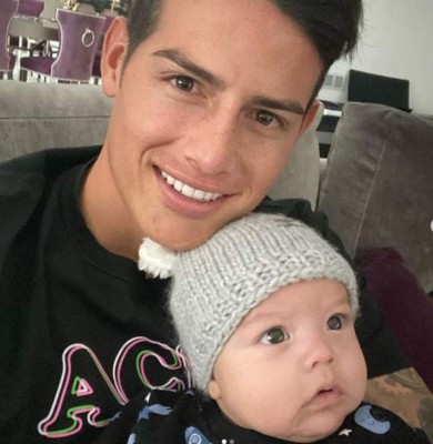 Un papá enamorado: James Rodríguez causa ternura en redes sociales con su hijo Samuel&nbsp;&nbsp;