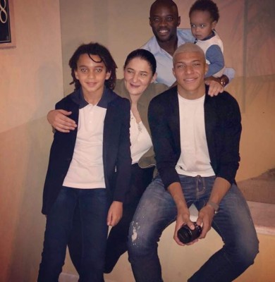 FOTOS: Así celebraron las fiestas de navidad los cracks por el mundo