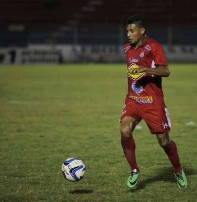 ¡Tiembla Olimpia! Costly también se puede marchar rumbo a Estados Unidos