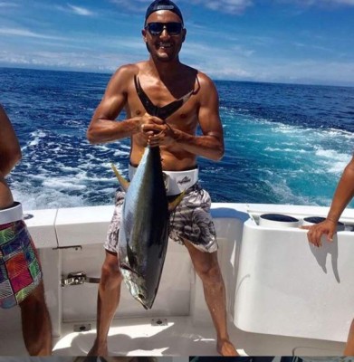 La metamorfosis de Keylor Navas desde que llegó al PSG: Cambio de look, saliditas y nuevos amigos