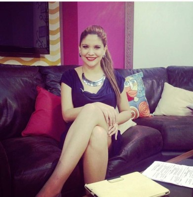 Joselin Mcfield, la guapísima hondureña que engalana la pantalla chica