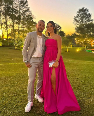 Neymar con nuevo escándalo: así fue captado con dos mujeres y el comunicado de su pareja, Bruna Biancardi