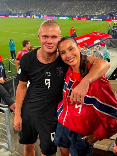 La novia de Haaland que lo conquistó con un mensaje: ¿por qué ocultan a su hijo?