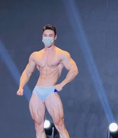 Conmoción por la muerte del culturista Liu Can a los 27 años: se estaba grabando en un lugar prohibido