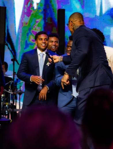 Militao se casó con una bella modelo y los únicos tres jugadores del Real Madrid en la boda: ¡se robaron el show!