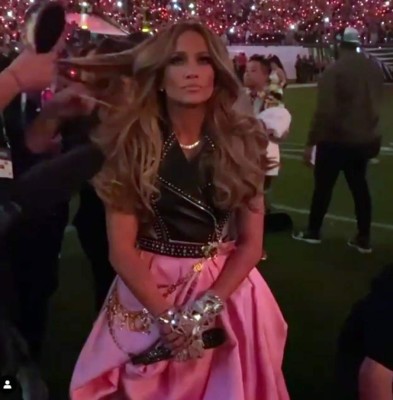NO SE VIO EN TV: Homenajes a Kobe Bryant y así llegaron JLo y Shakira al Super Bowl