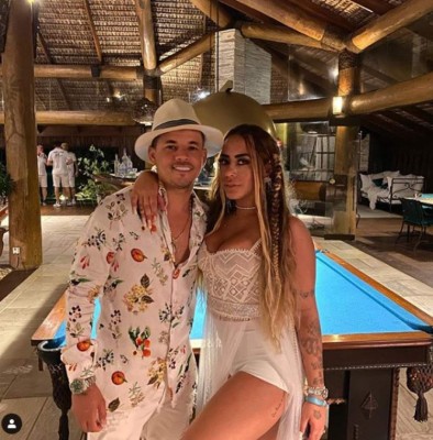 La alocada fiesta de año nuevo de Neymar en Brasil donde estuvo su supuesta y explosiva novia