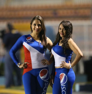 ¡QUÉ BOMBONES! Las mujeres que adornaron las semifinales en Honduras