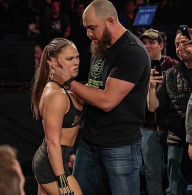 La nueva polémica de Ronda Rousey: Propina paliza a guardias de seguridad en WWE