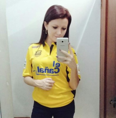 ¡Bellezas aurinegras! Ellas son las aficionadas más lindas del Real España