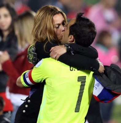 Polémica: Arturo Vidal revela todo y acusa a la mujer de Claudio Bravo de ser una mujer 'chivata'