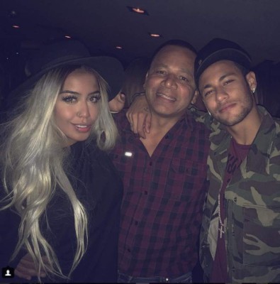 La hermana de Neymar oficializa noviazgo con famoso futbolista en Barcelona