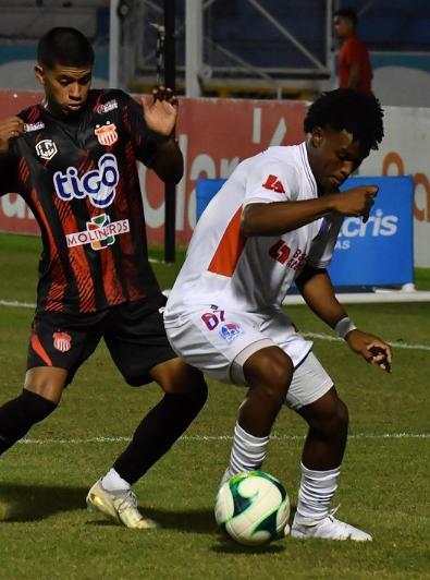 Así era Demetri Gordon, el delantero de Olimpia que murió en un accidente: prometía goles y tuvo un debut soñado