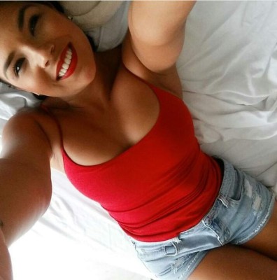 Natalia Rodríguez, la bella presentadora tica que publica fotos muy sensuales en su instagram