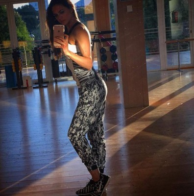 Así es la ¡candente! modelo argentina Romina Belluscio, la nueva esposa de Guti