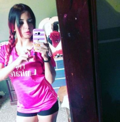 Mallely Dueñas: La sexy futbolista hondureña que es una ruda zaguera