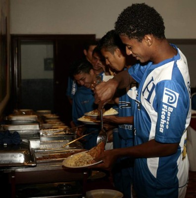 El álbum del 'Choco' Lozano: De tocar el tambo en barrio el Patrol al Tenerife