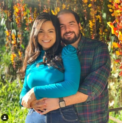 Presentadoras hondureñas hacen suspirar en el 'Día de los Enamorados' y exhiben a sus parejas