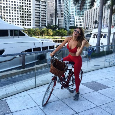 Zuleyka Rivera, la bella chica fit que consiguió más fama 'Despacito'