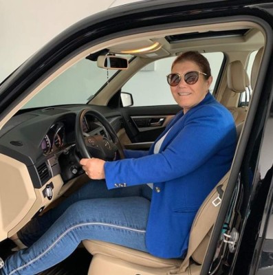 Mansión de $2.5 millones y un Ferrari: La vida de lujos de la mamá de Cristiano Ronaldo