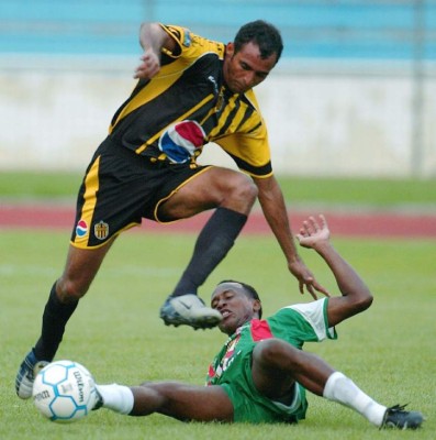 Futbolistas hondureños que no tuvieron la oportunidad de salir al extranjero