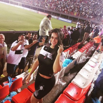 Conoce a Andrea Araujo, la encantadora madrina del club Olimpia