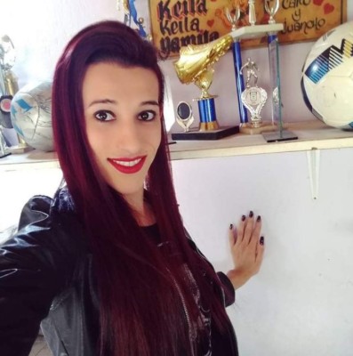 Se gradúa de enfermera y debuta con su nuevo club: Mara Gómez revela cómo el fútbol la salvó del suicidio