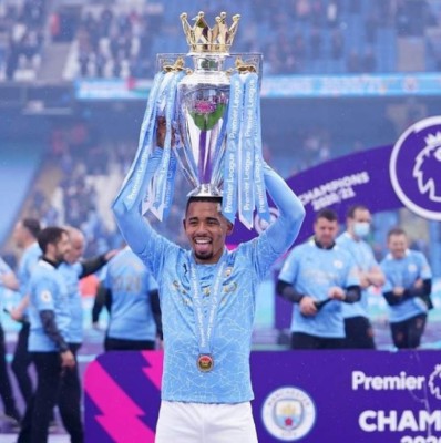 La dura historia de un crack del City: De pintar calles descalzo a buscar su primer título en la Champions